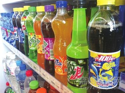 飲料瓶外標簽的熱收縮貼合性檢測方法